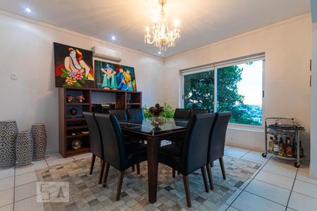 Casa à venda com 450m², 4 quartos e 4 vagasSala de Jantar