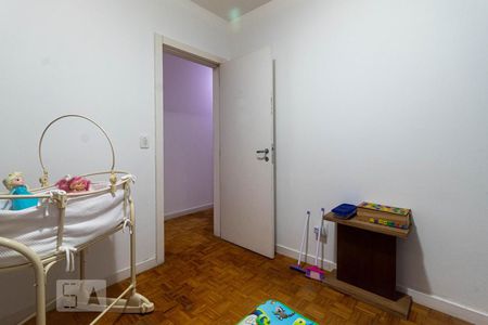 Casa à venda com 450m², 4 quartos e 4 vagasQuarto 3