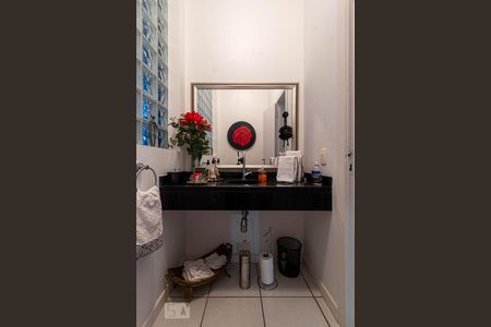 Casa à venda com 450m², 4 quartos e 4 vagasLavabo