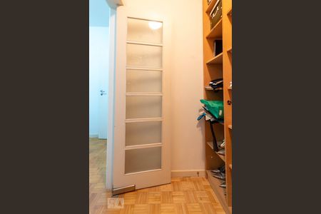 Casa à venda com 450m², 4 quartos e 4 vagasCloset do Quarto 1