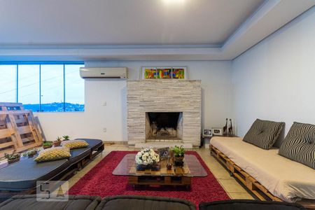 Casa à venda com 450m², 4 quartos e 4 vagasSalão de Festas