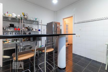 Casa à venda com 450m², 4 quartos e 4 vagasCozinha