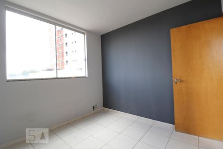 Quarto 1 de apartamento para alugar com 2 quartos, 70m² em Vila Rosa, Goiânia