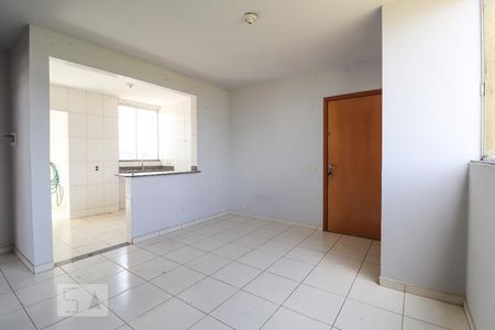 Sala de apartamento para alugar com 2 quartos, 70m² em Vila Rosa, Goiânia