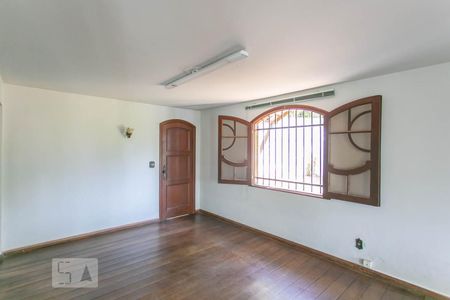 Sala de casa à venda com 4 quartos, 440m² em Bandeirantes (pampulha), Belo Horizonte