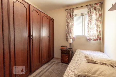 Quarto 1 de apartamento à venda com 3 quartos, 74m² em Jardim das Acácias, São Paulo