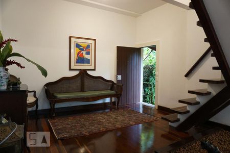 Sala de casa de condomínio para alugar com 5 quartos, 260m² em São Conrado, Rio de Janeiro