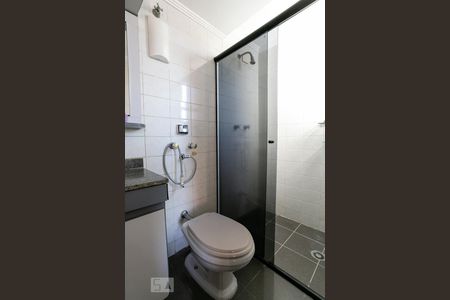 Apartamento para alugar com 72m², 3 quartos e 2 vagas Apartamento para alugar com 72m², 3 quartos e 2 vagasBanheiro da Suíte