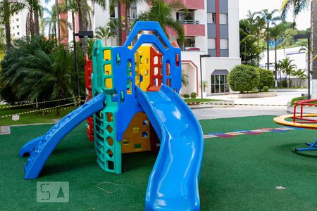 Apartamento para alugar com 72m², 3 quartos e 2 vagas Apartamento para alugar com 72m², 3 quartos e 2 vagasÁrea comum - Playground