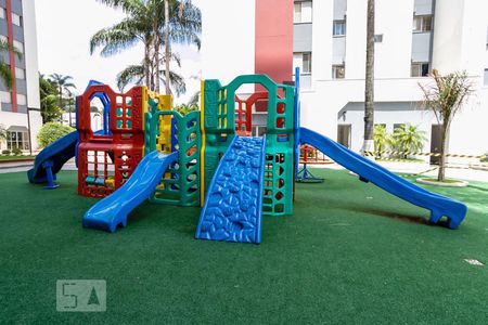 Apartamento para alugar com 72m², 3 quartos e 2 vagas Apartamento para alugar com 72m², 3 quartos e 2 vagasÁrea comum - Playground