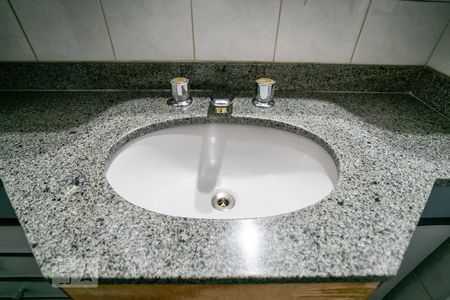 Apartamento para alugar com 72m², 3 quartos e 2 vagas Apartamento para alugar com 72m², 3 quartos e 2 vagasBanheiro