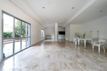 Apartamento para alugar com 72m², 3 quartos e 2 vagas Apartamento para alugar com 72m², 3 quartos e 2 vagasÁrea comum - Salão de jogos