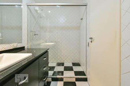 Apartamento para alugar com 106m², 3 quartos e 1 vaga Apartamento para alugar com 106m², 3 quartos e 1 vagaSuíte - Banheiro