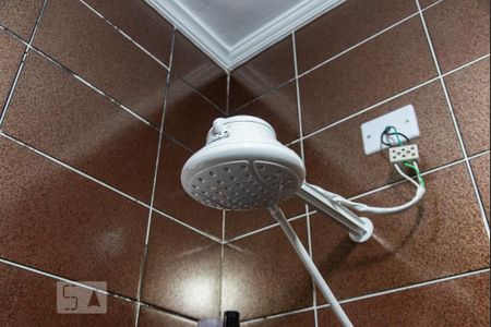 Casa à venda com 266m², 5 quartos e 4 vagasChuveiro