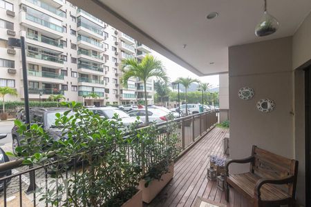 Apartamento à venda com 70m², 3 quartos e 1 vagaVaranda