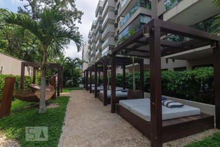 Apartamento à venda com 70m², 3 quartos e 1 vagaÁrea Comum - Área Descanso