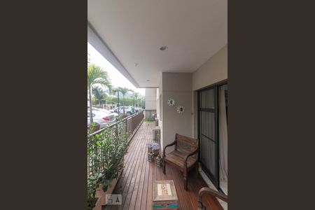 Apartamento à venda com 70m², 3 quartos e 1 vagaVaranda