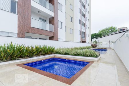 Apartamento para alugar com 55m², 2 quartos e 1 vaga Apartamento para alugar com 55m², 2 quartos e 1 vagaÁrea comum - Piscina