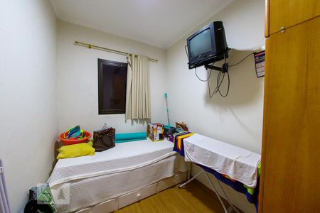 Apartamento à venda com 200m², 4 quartos e 4 vagas Apartamento à venda com 200m², 4 quartos e 4 vagasQuarto de Serviço