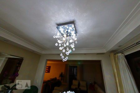 Apartamento à venda com 200m², 4 quartos e 4 vagas Apartamento à venda com 200m², 4 quartos e 4 vagasLustre Sala de Jantar