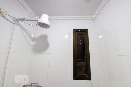 Apartamento à venda com 200m², 4 quartos e 4 vagas Apartamento à venda com 200m², 4 quartos e 4 vagasBanheiro de Serviço