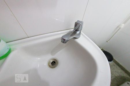 Apartamento à venda com 200m², 4 quartos e 4 vagas Apartamento à venda com 200m², 4 quartos e 4 vagasBanheiro de Serviço