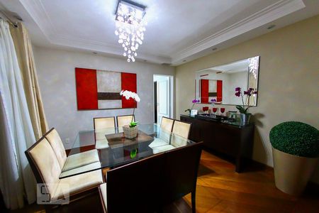 Apartamento à venda com 200m², 4 quartos e 4 vagas Apartamento à venda com 200m², 4 quartos e 4 vagasSala de Jantar