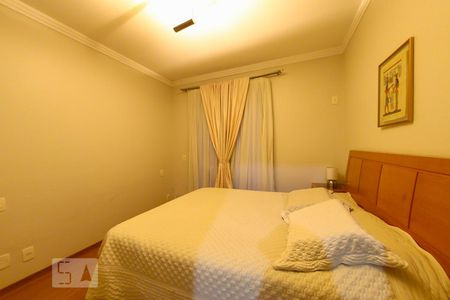 Apartamento à venda com 200m², 4 quartos e 4 vagas Apartamento à venda com 200m², 4 quartos e 4 vagasSuite 2