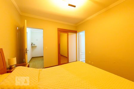 Apartamento à venda com 200m², 4 quartos e 4 vagas Apartamento à venda com 200m², 4 quartos e 4 vagasSuite 2