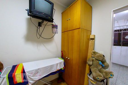 Apartamento à venda com 200m², 4 quartos e 4 vagas Apartamento à venda com 200m², 4 quartos e 4 vagasQuarto de Serviço