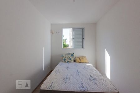 Quarto 1 de apartamento para alugar com 2 quartos, 45m² em Protásio Alves, Porto Alegre