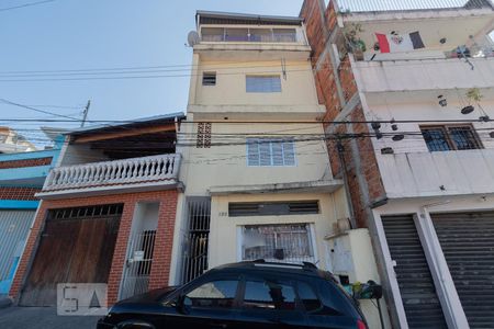 Casa para alugar com 50m², 7 quartos e sem vaga Casa para alugar com 50m², 7 quartos e sem vagaFachada