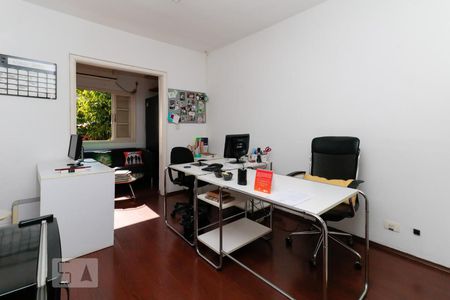 Quarto 1 de casa para alugar com 2 quartos, 130m² em Vila Madalena, São Paulo