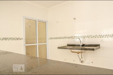 Casa à venda com 105m², 2 quartos e 2 vagasCozinha