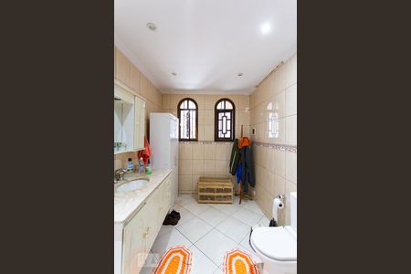 Casa à venda com 250m², 5 quartos e 2 vagas Casa à venda com 250m², 5 quartos e 2 vagasBanheiro da Suíte