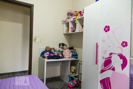 Casa à venda com 315m², 3 quartos e 2 vagas Casa à venda com 315m², 3 quartos e 2 vagasQuarto 2
