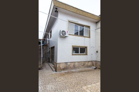 Casa à venda com 315m², 3 quartos e 2 vagas Casa à venda com 315m², 3 quartos e 2 vagasQuintal