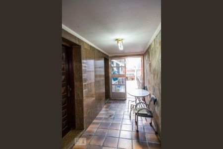 Casa à venda com 315m², 3 quartos e 2 vagas Casa à venda com 315m², 3 quartos e 2 vagasEntrada