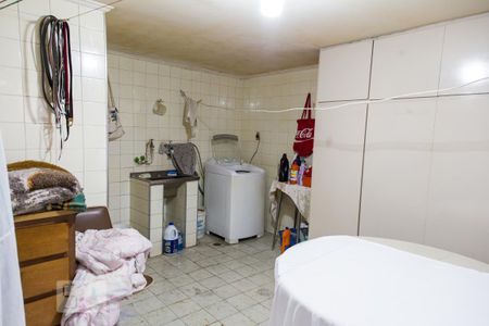 Casa à venda com 315m², 3 quartos e 2 vagas Casa à venda com 315m², 3 quartos e 2 vagasÁrea de Serviço