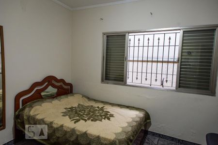 Casa à venda com 315m², 3 quartos e 2 vagas Casa à venda com 315m², 3 quartos e 2 vagasQuarto 1