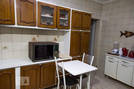 Cozinha de casa à venda com 3 quartos, 315m² em Vila Leonor, São Paulo