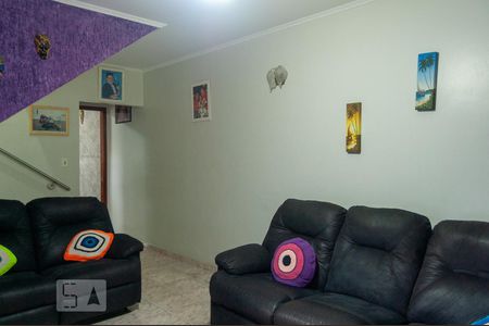 Casa para alugar com 140m², 2 quartos e 2 vagasSala