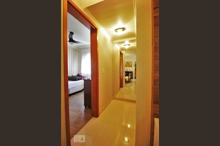 Corredor de apartamento para alugar com 2 quartos, 96m² em Vila Andrade, São Paulo