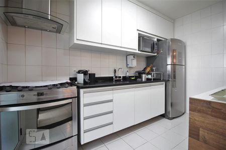 Apartamento para alugar com 96m², 2 quartos e 2 vagasCozinha