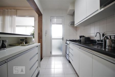 Apartamento para alugar com 96m², 2 quartos e 2 vagasCozinha