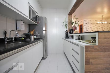 Apartamento para alugar com 96m², 2 quartos e 2 vagasCozinha