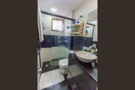 Apartamento à venda com 110m², 3 quartos e 2 vagasBanheiro da Suíte