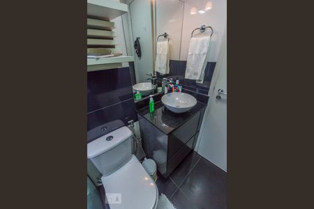 Apartamento à venda com 110m², 3 quartos e 2 vagasBanheiro da Suíte