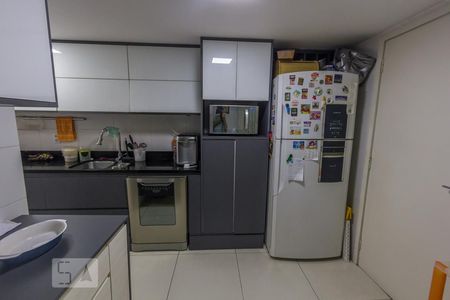 Apartamento à venda com 110m², 3 quartos e 2 vagasCozinha e Área de Serviço