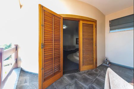 Casa à venda com 500m², 4 quartos e 3 vagas Casa à venda com 500m², 4 quartos e 3 vagasQuarto 1